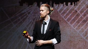 Burvju triku meistars Valdemārs Weiss